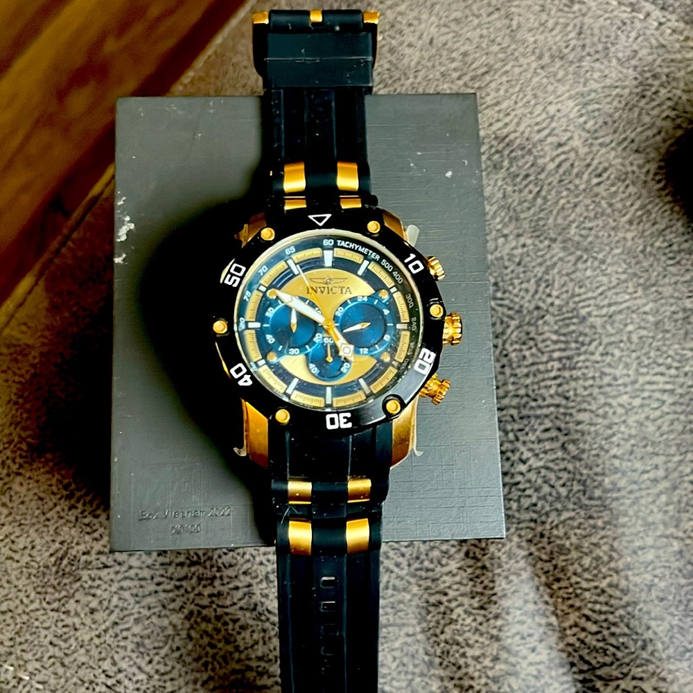 Invicta Pro Diver